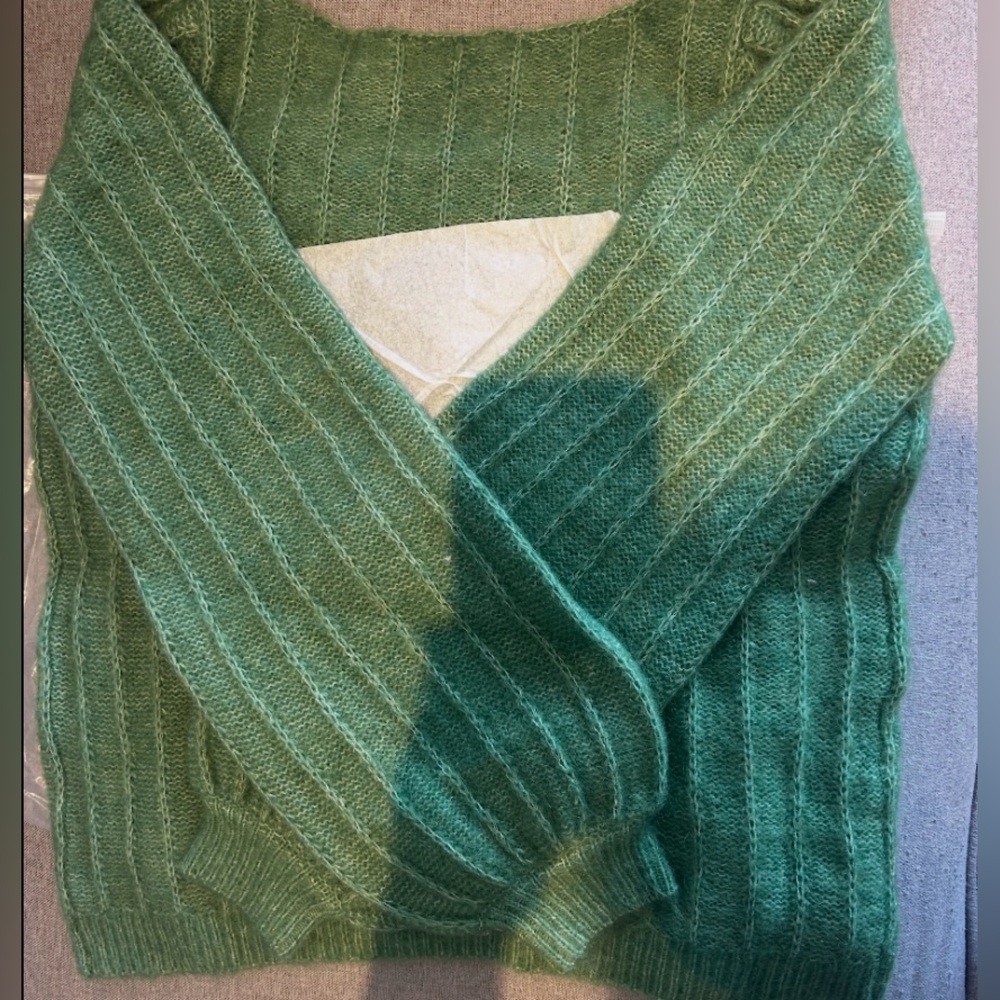 Sezane Aretha Jumper - very rare and beautiful color! - Picture 10 of 11
